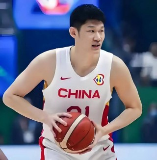 亚洲篮坛新晋球员展现实力，成为球队未来希望